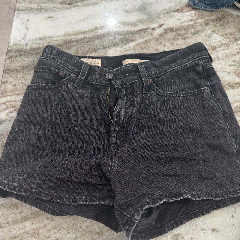 Levi’s Black Women's High-Waist Denim Shorts Size 27